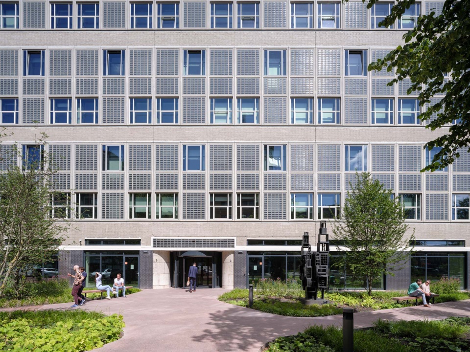 Stationspostgebouw by KCAP Kraaijvanger Architects