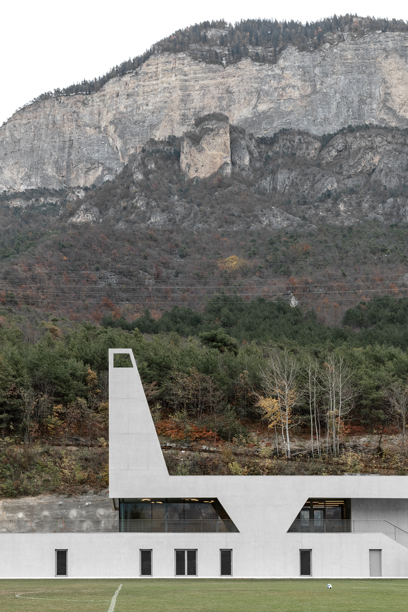 Fieldhouse by MoDusArchitects 谷德设计网