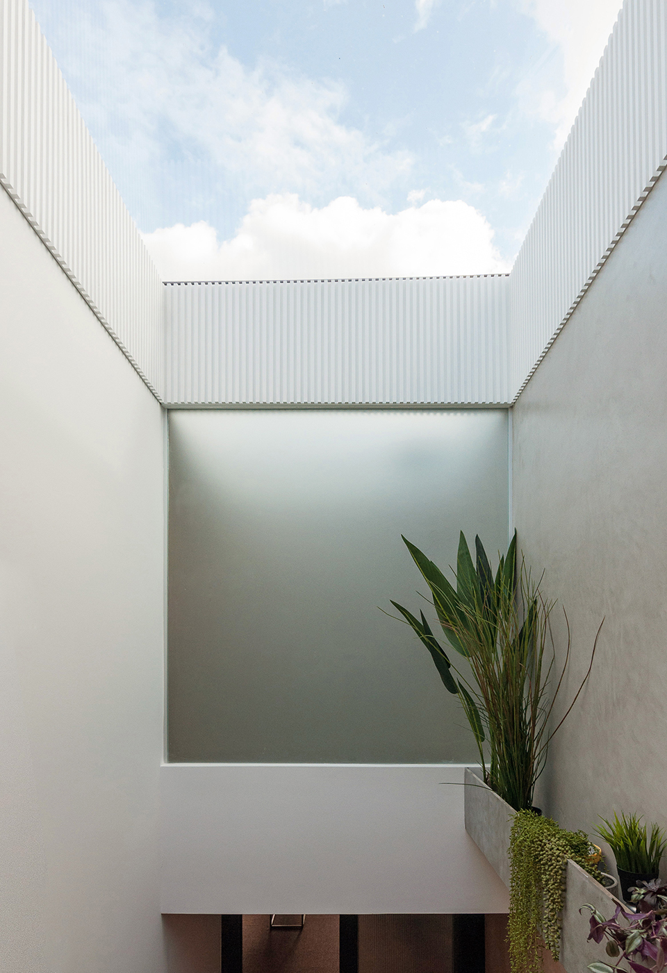 Courtyard House by Yellow Cloud Studio
