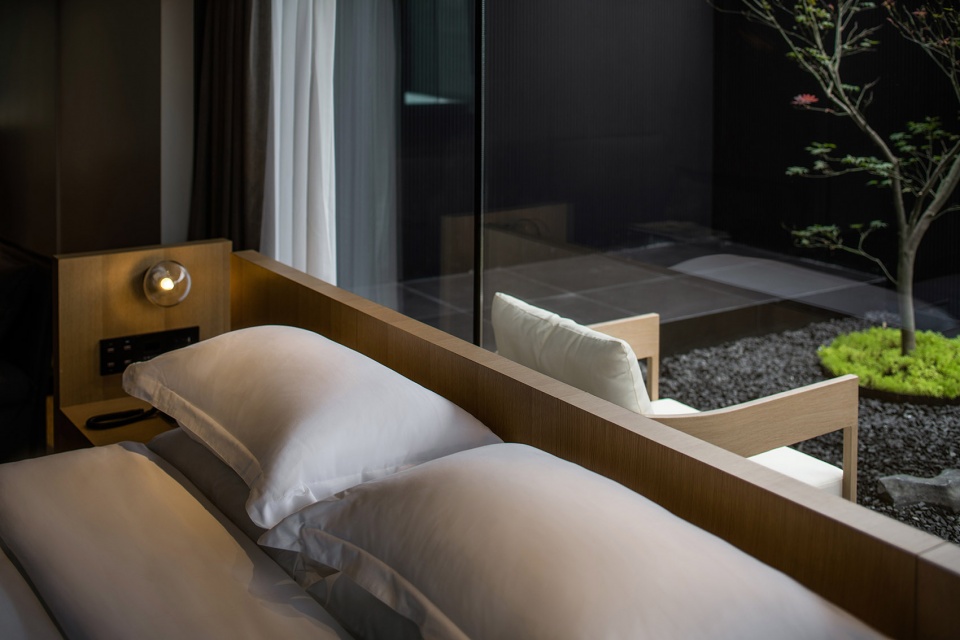 sfeel designer hotel in taikoo li by harmo design