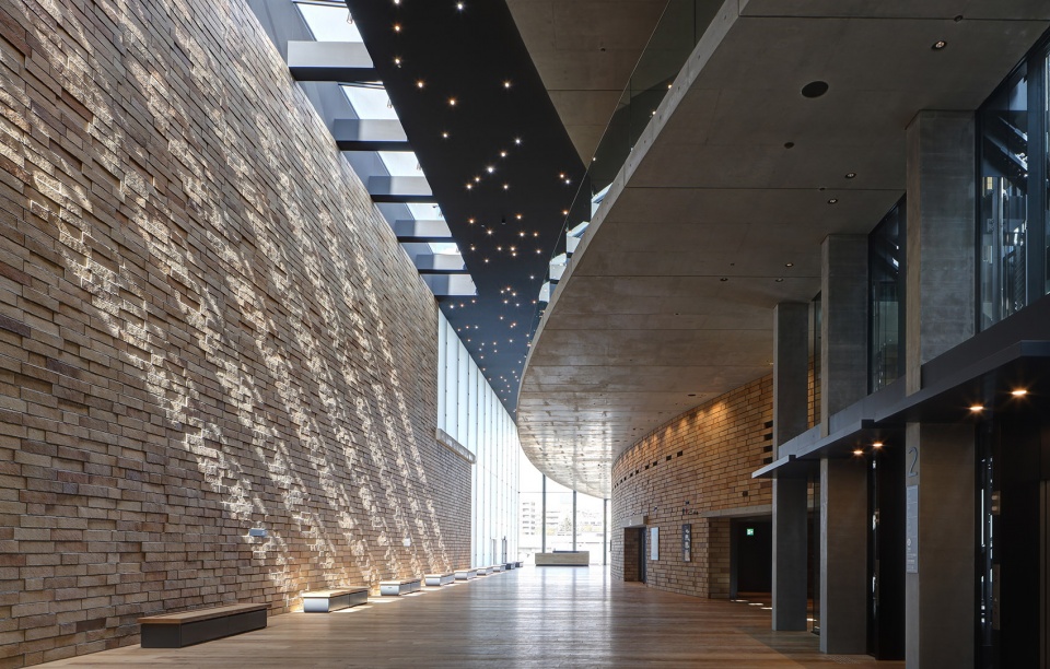 arcrea himeji by nikken sekkei ltd