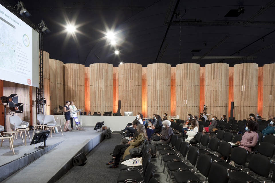 the ephemeral auditorium paris by artbuild architects