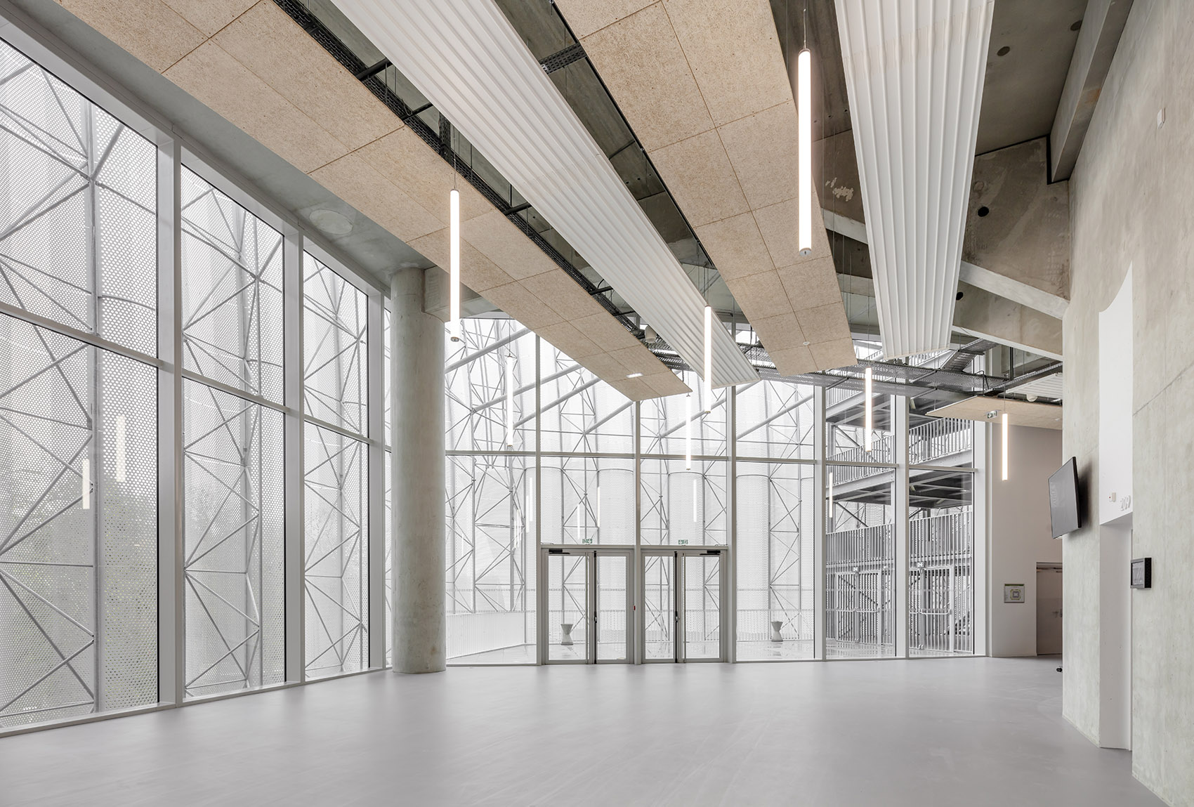 co-met-arena-congress-and-convention-center-by-jacques-ferrier