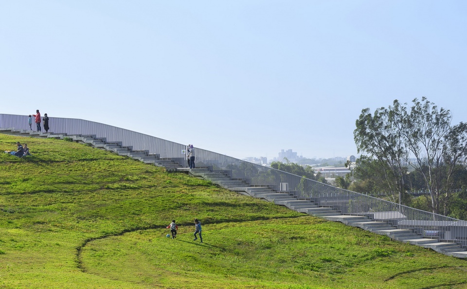 mvrdv completes wholesale market in tainan with publicly accessible roof