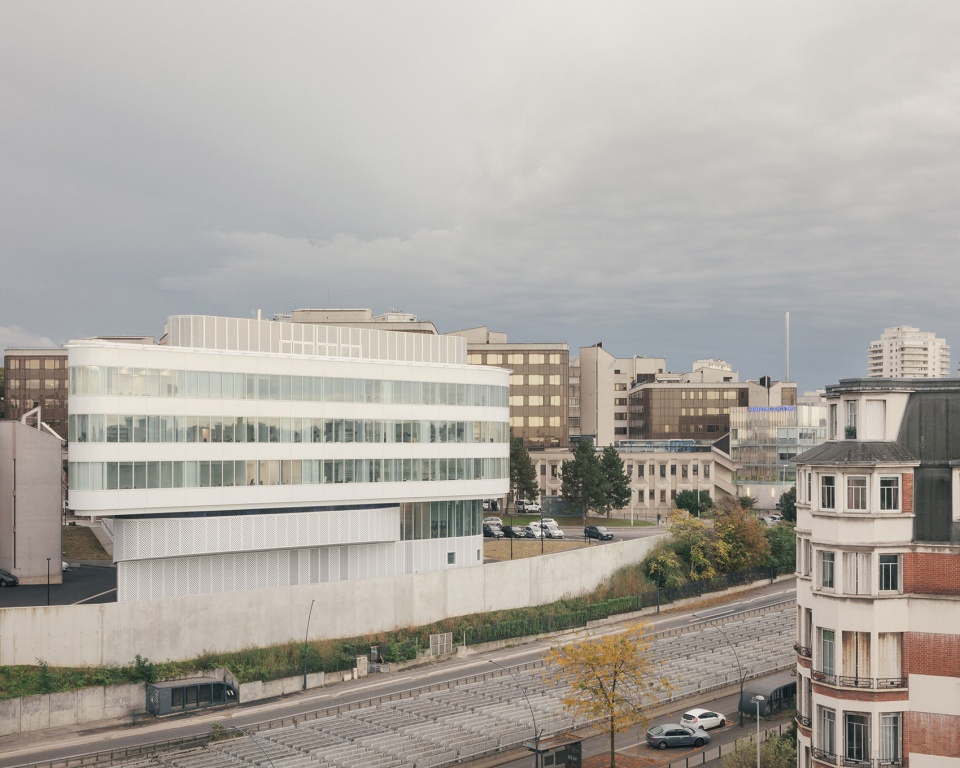 faculty of medicine of kremlin bicetre by pargade architectes