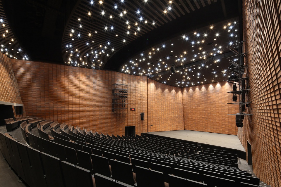 arcrea himeji by nikken sekkei ltd