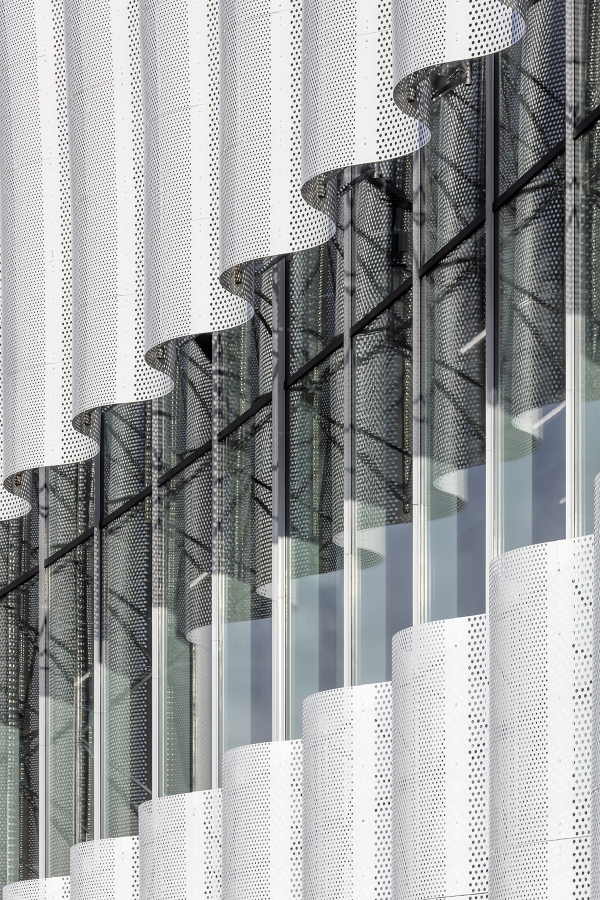 co-met-arena-congress-and-convention-center-by-jacques-ferrier