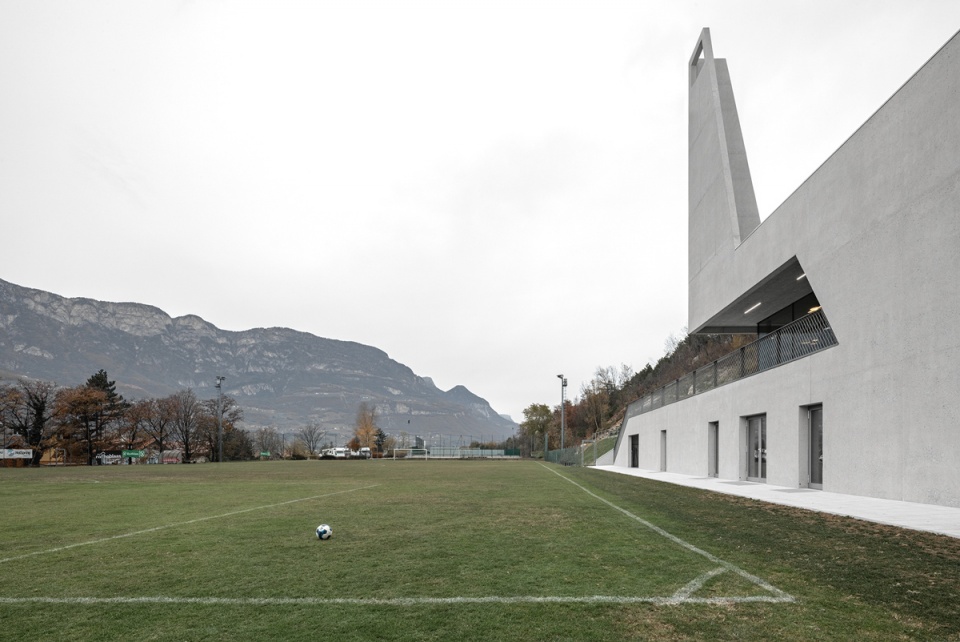 fieldhouse by modusarchitects