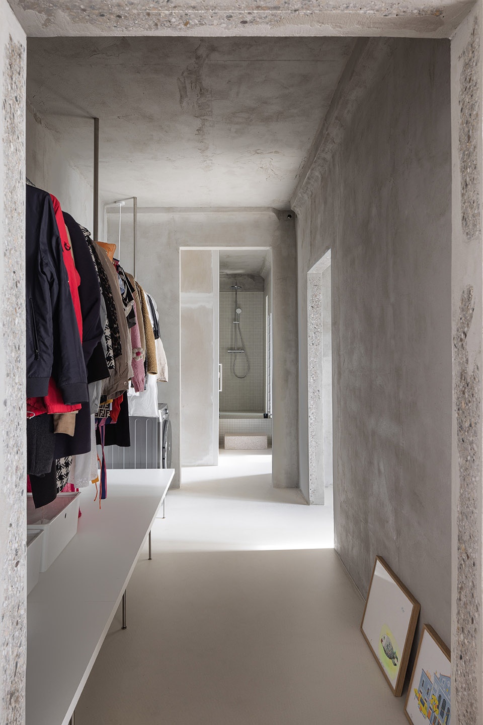 panelak apartment by kilohonc