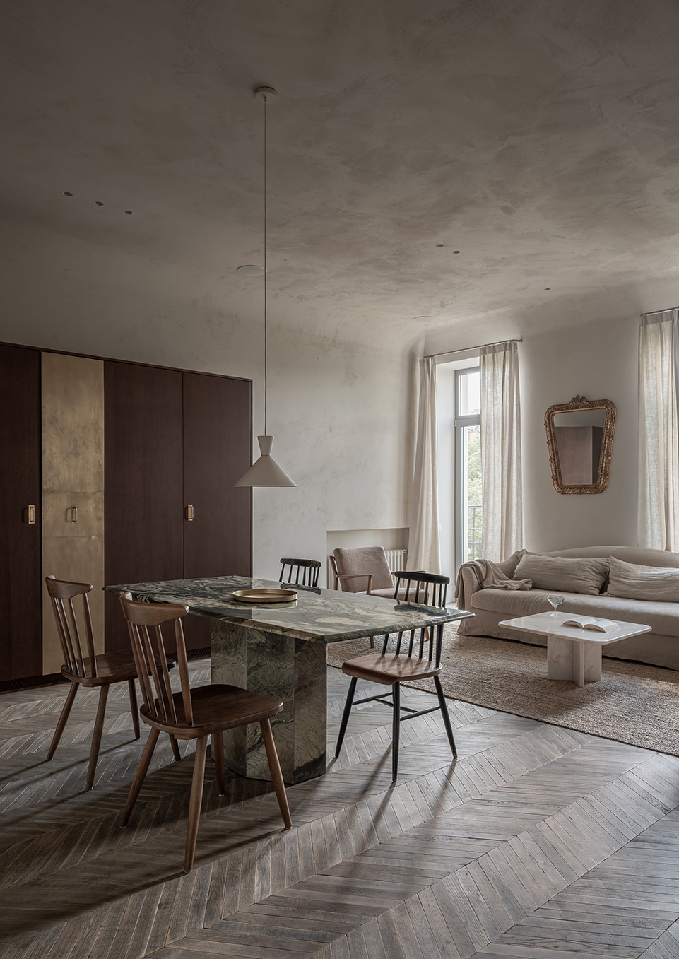 Picture of A Minimal Contemporary Apartment That Combines Natural Elements ...