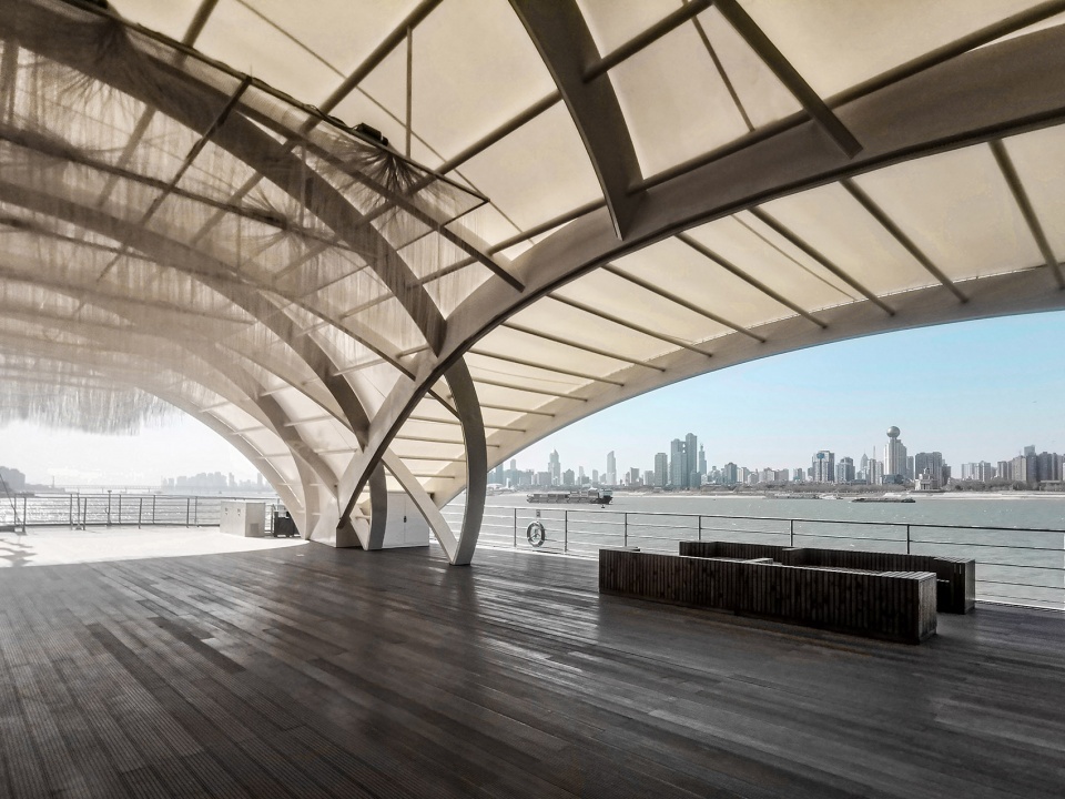 yangtze river wedding cruise ship appearance design by school of architecture and urban planning hust qing studio