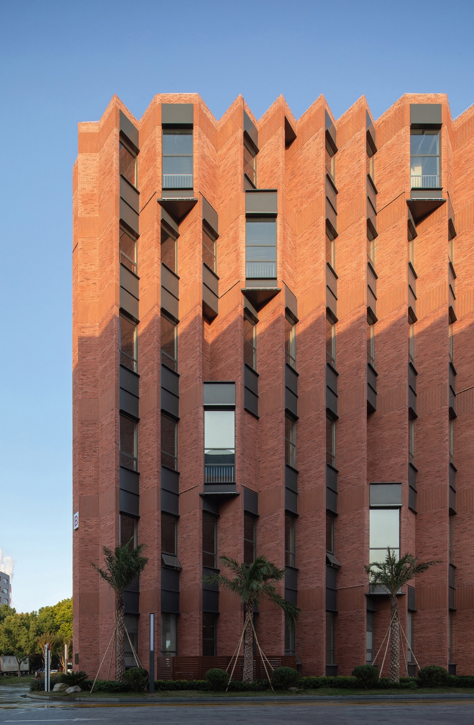 phase two of the free trade no 1 project in shanghai by deshin architecture planning
