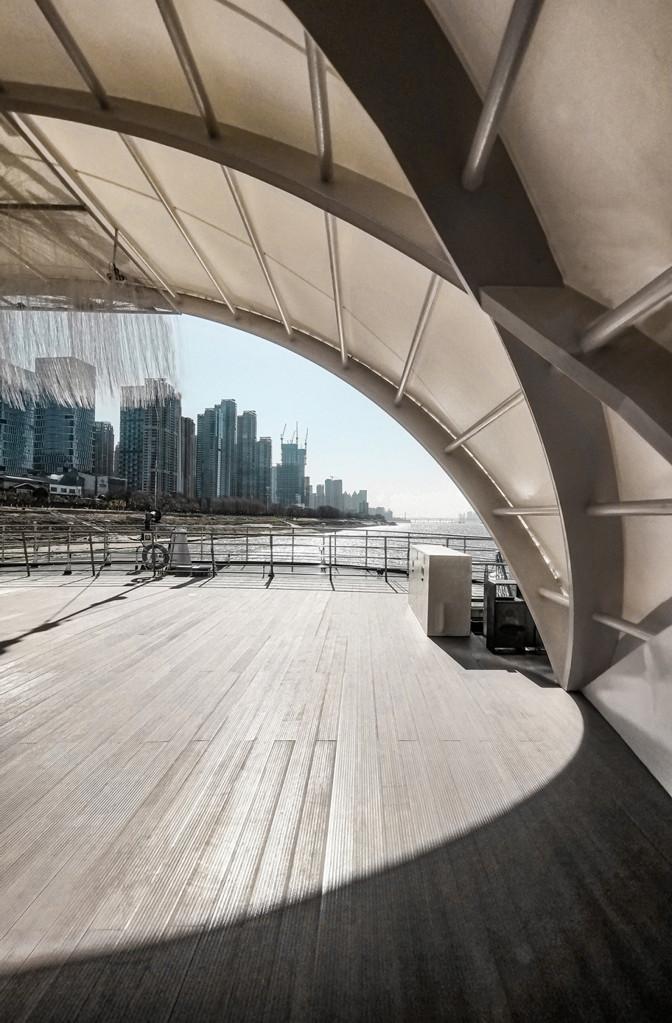 yangtze river wedding cruise ship appearance design by school of architecture and urban planning hust qing studio