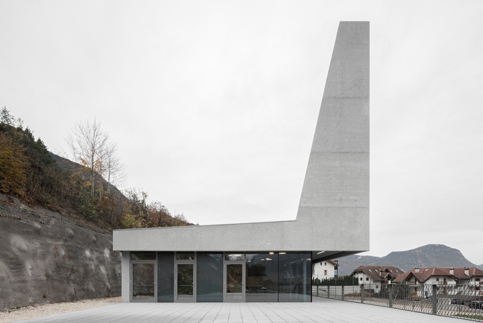 fieldhouse by modusarchitects