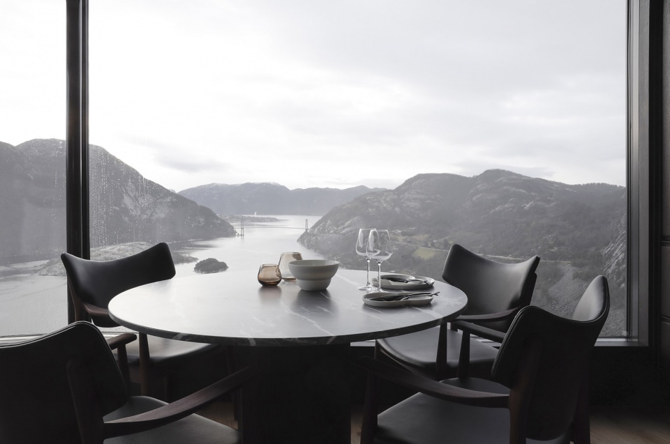 bolder star lodge by snohetta and vipp