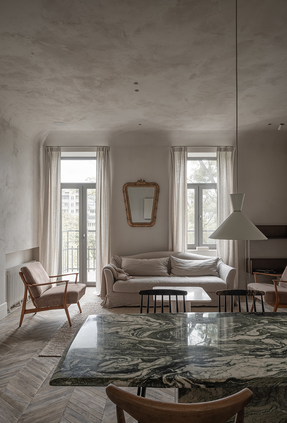 View of off the grid functional cc and mods for decades challenge - Reddit