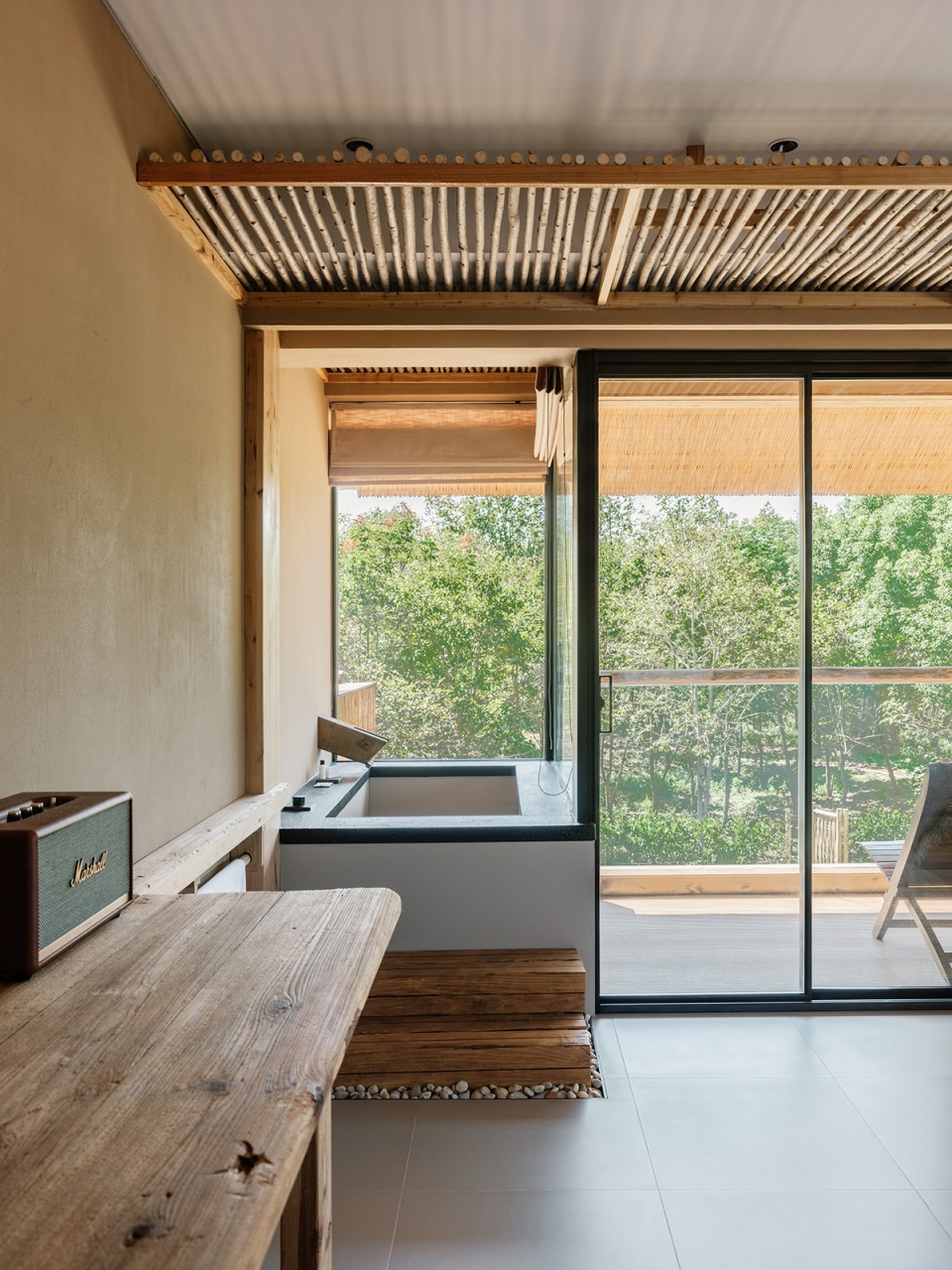 som land by roomoo