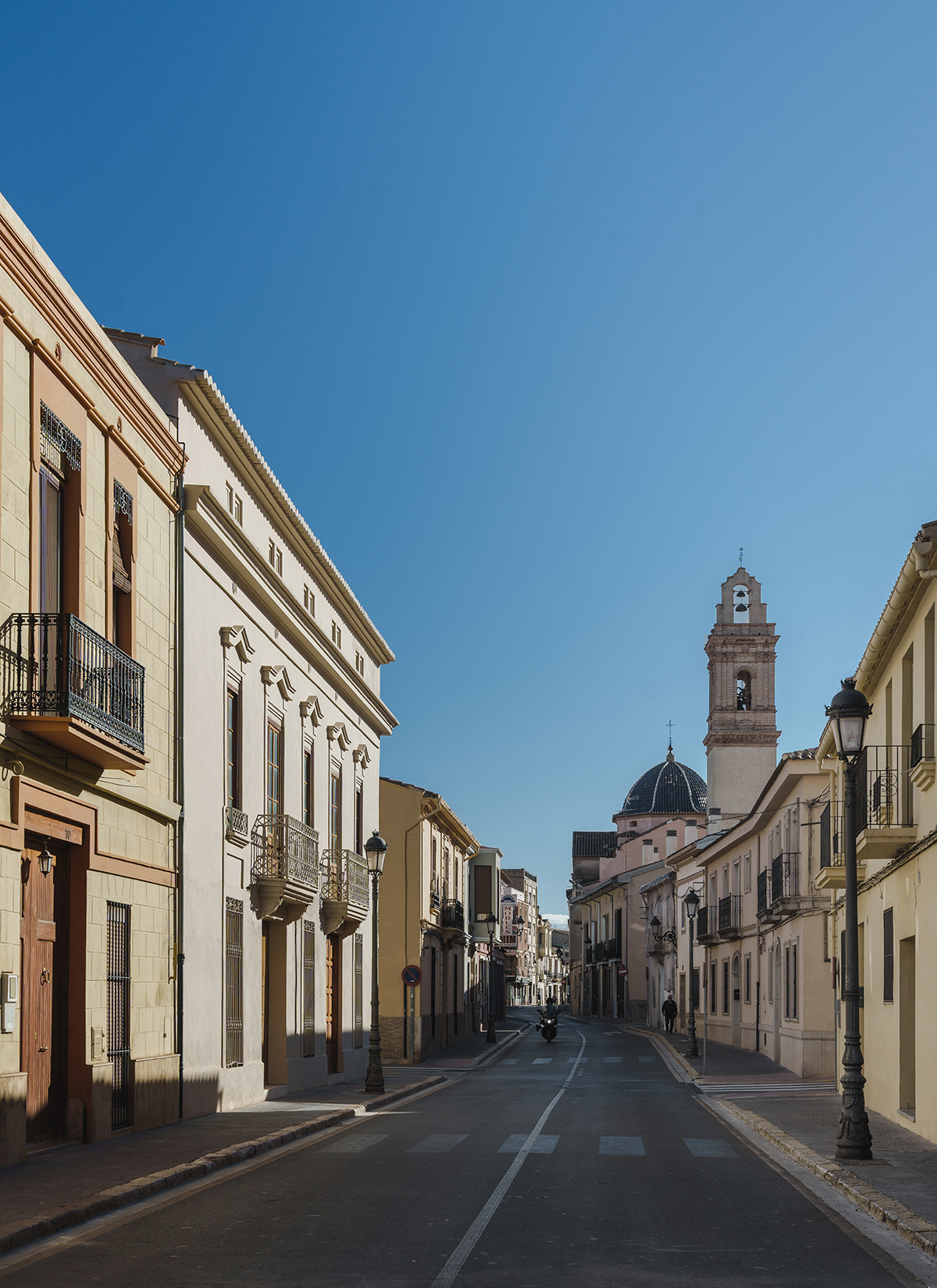 the-empty-house-by-fran-silvestre-arquitectos