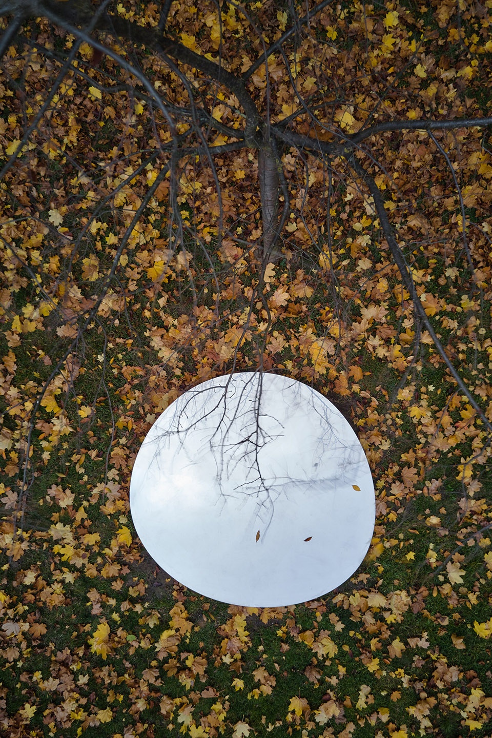 loom on the moon mirrors of zlin boysplaynice 05