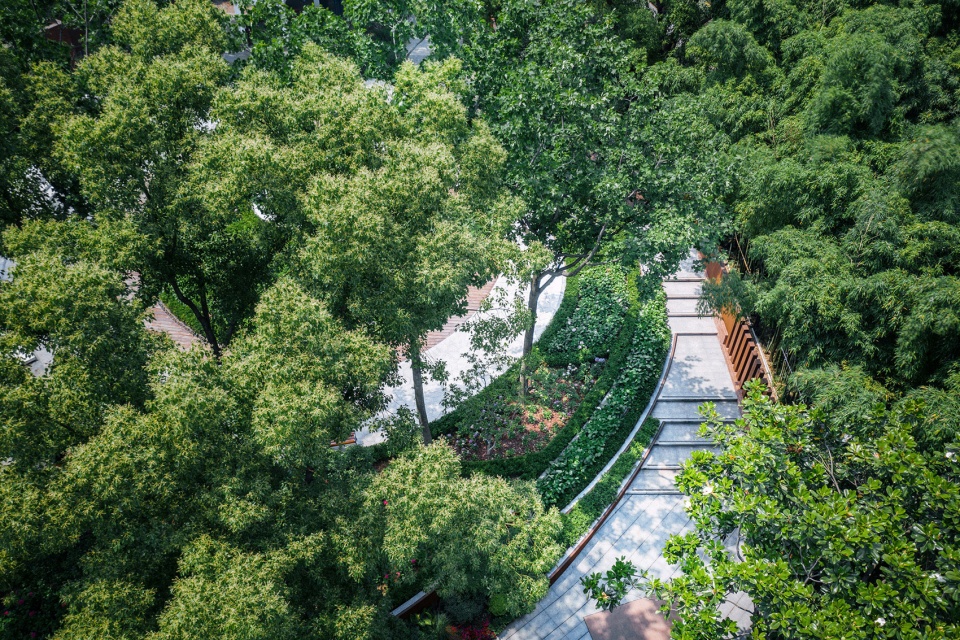 Caojiadu Garden Renovation Shanghai by VIASCAPE design