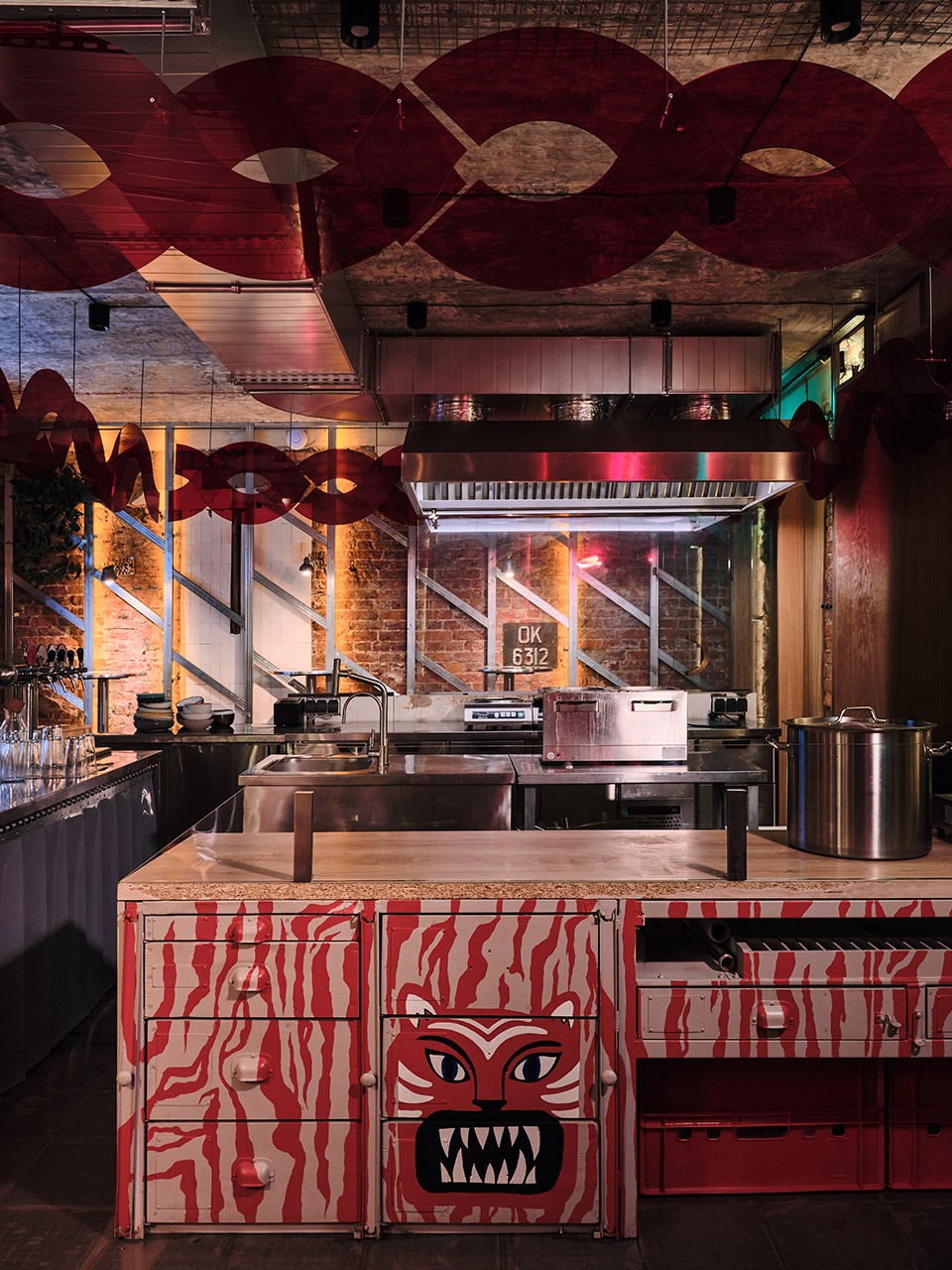 OSSU eatery by DA bureau
