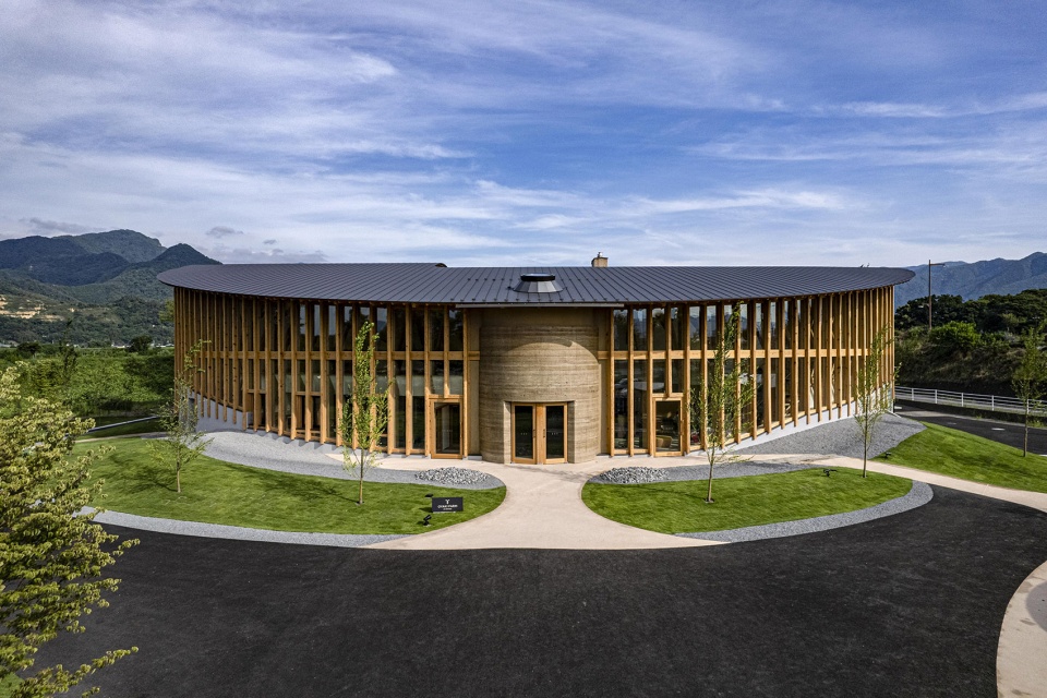 oyaki farm by tono mirai architects