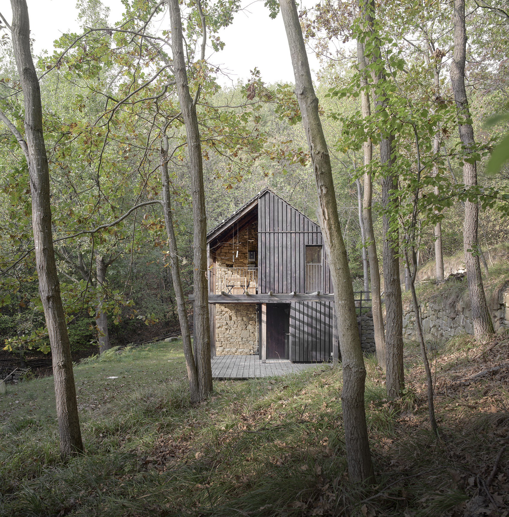 renovation and extension of a ciabot by studio ellisse architetti