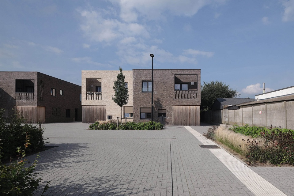 social housing in dessel by studio farris architects