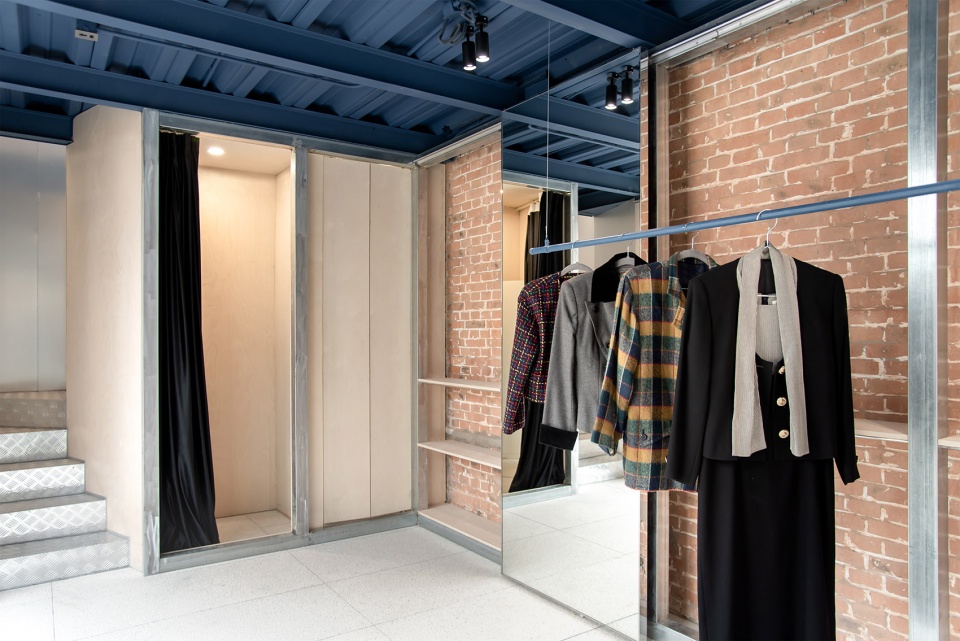 Eternal Hammer Vintage Store Beijing by 15 STUDIO
