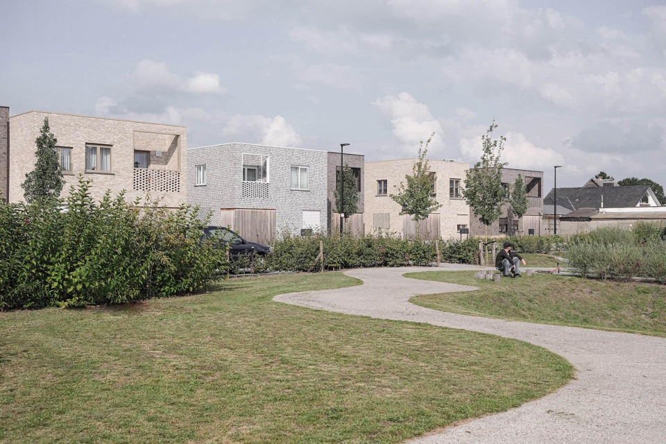 social housing in dessel by studio farris architects