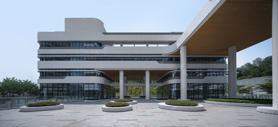Design of Pingshan District Center for Disease Control and Prevention of Shenzhen by Z Z STUDIO