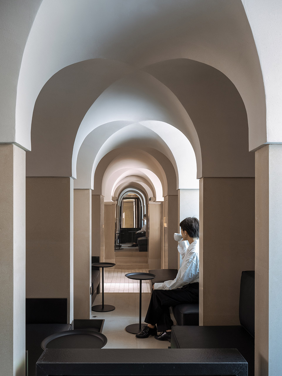 Piazza in a room, China by Wutopia Lab - 谷德设计网