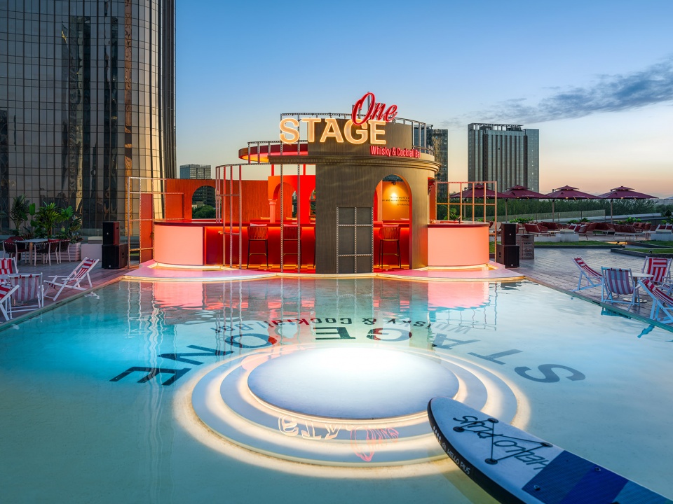 STAGE ONE Terrace Bar