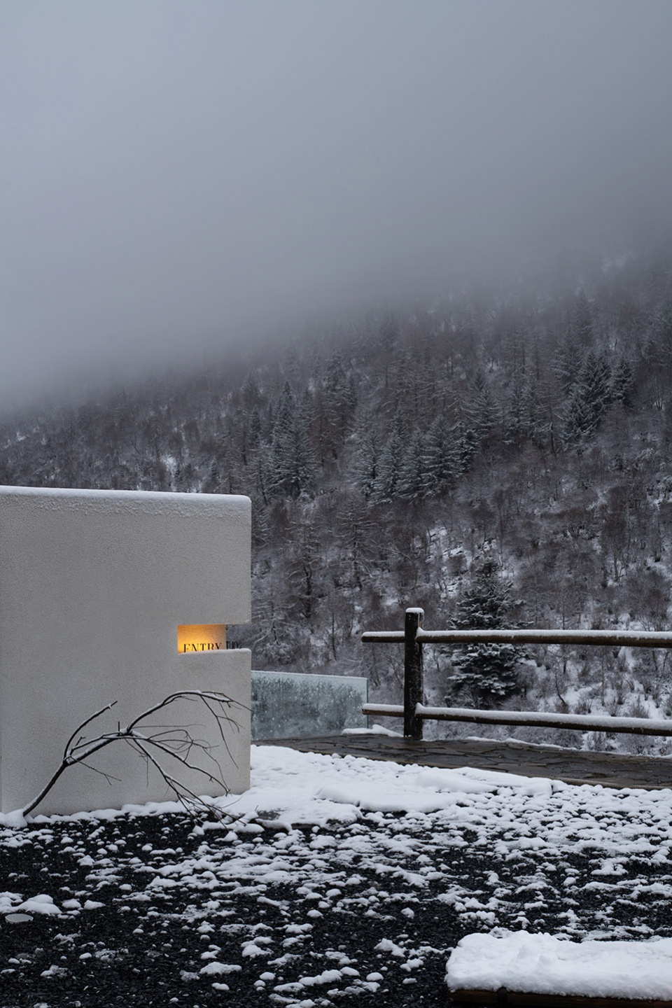 dainn mt siguniang by chengdu wan qian ji environmental art design company zyxtudio