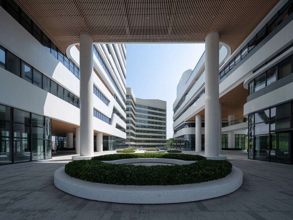 Design of Pingshan District Center for Disease Control and Prevention of Shenzhen by Z Z STUDIO