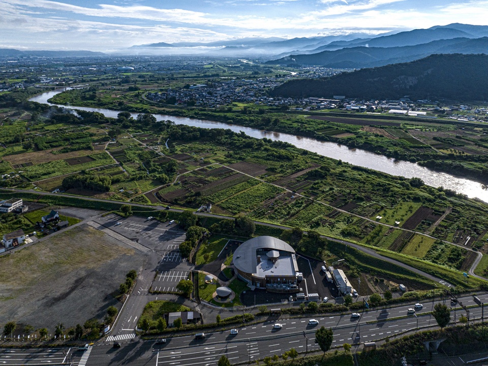 oyaki farm by tono mirai architects
