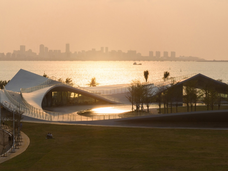 sky mountain coastal station in haikou by sou fujimoto