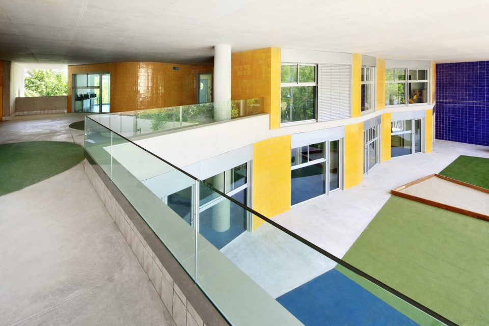 the collage building cultural centre teresa pamies by jorge vidal studio