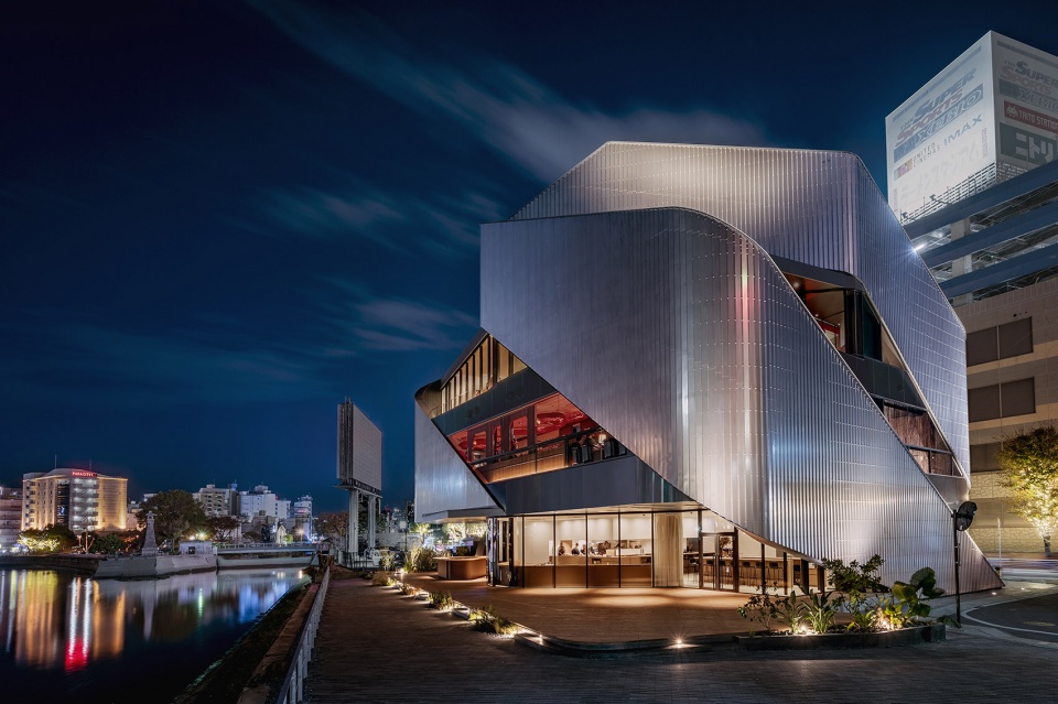 010 Building by Clouds Architecture Office