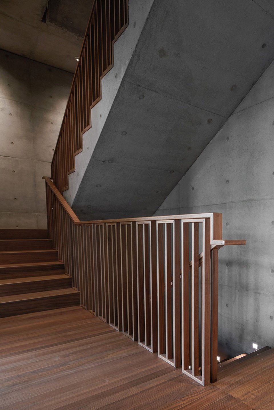 house of roofs by behet bondzio lin architekten