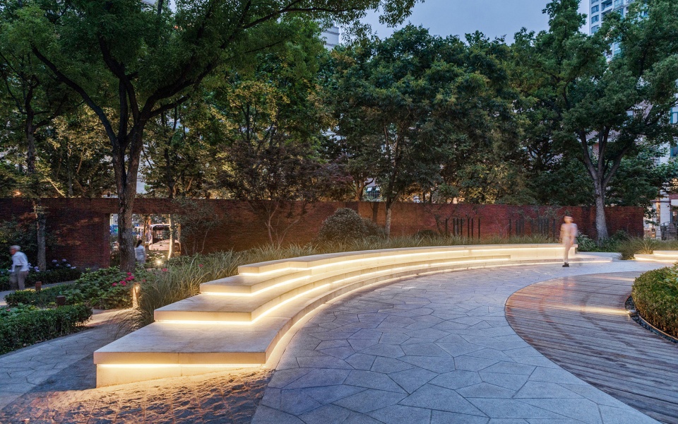 Caojiadu Garden Renovation Shanghai by VIASCAPE design