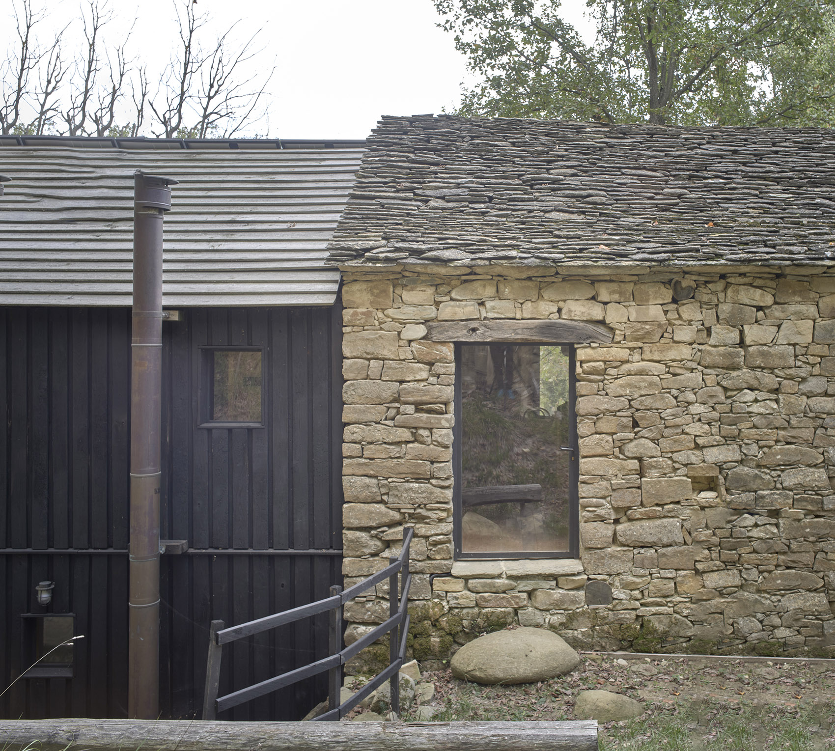 renovation and extension of a ciabot by studio ellisse architetti