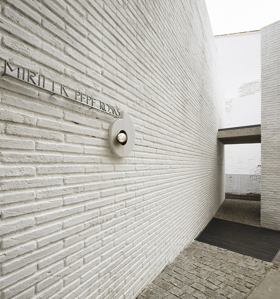 space aljibes viewpoint by waterscales arquitectos