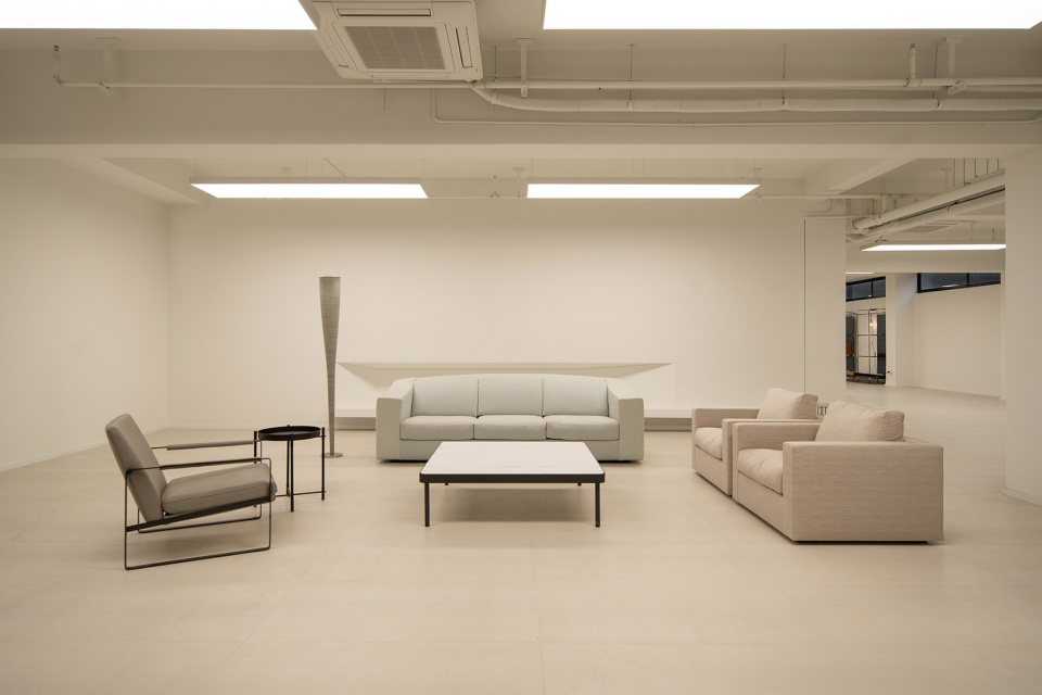 Renovation of the ForD warehouse China by say architects