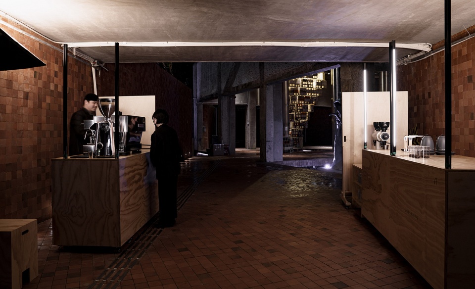 johandy travelers mobile cafe by 725321studio