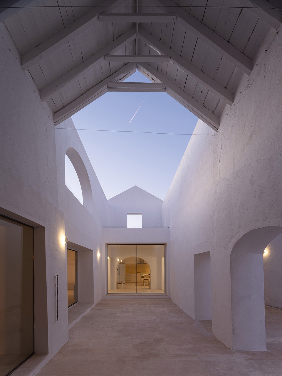 rural residence by daroca arquitectos