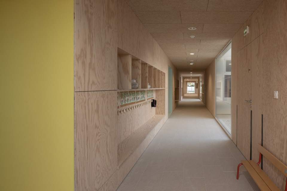 Construction of a three classes kindergarten in Saint Ouen Du Tilleul by ACAU Architectes