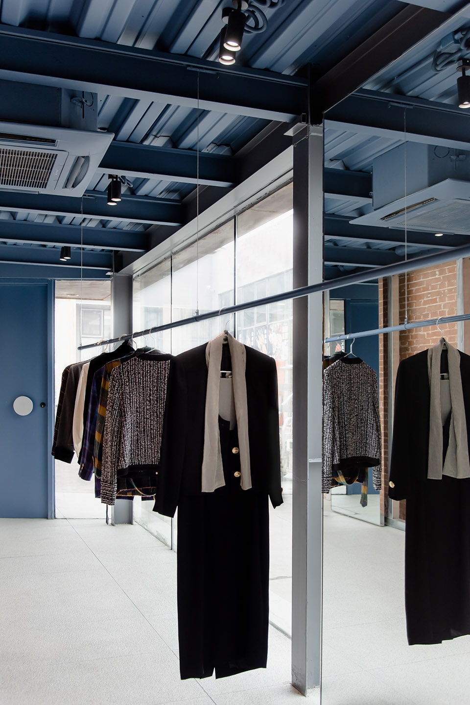 Eternal Hammer Vintage Store Beijing by 15 STUDIO
