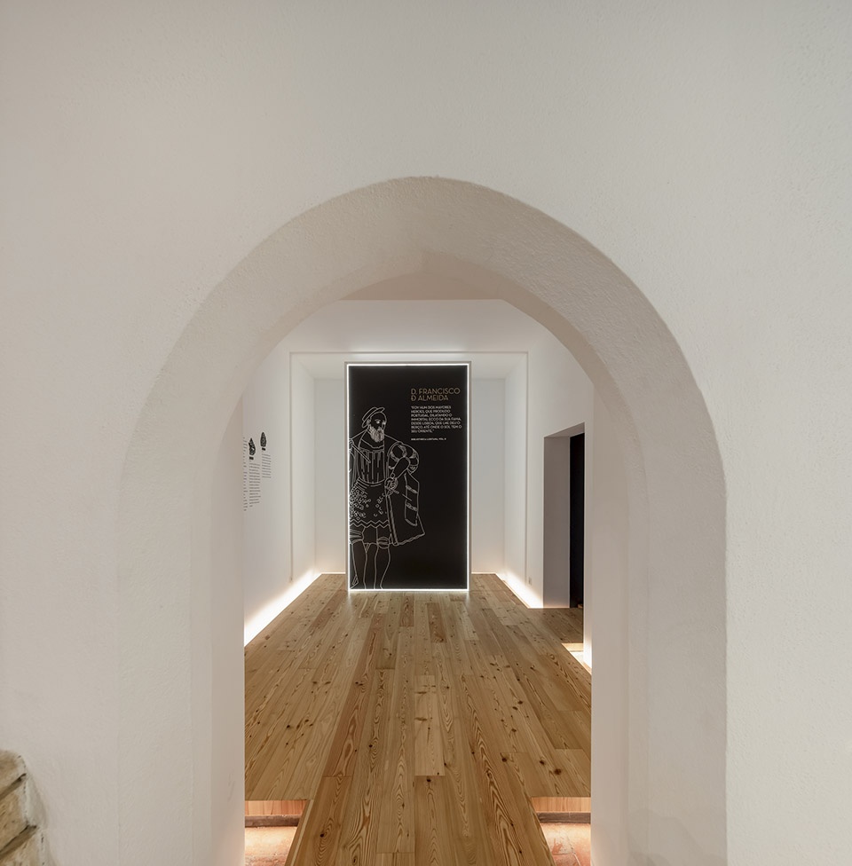 Panteao dos Almeida by Spaceworkers