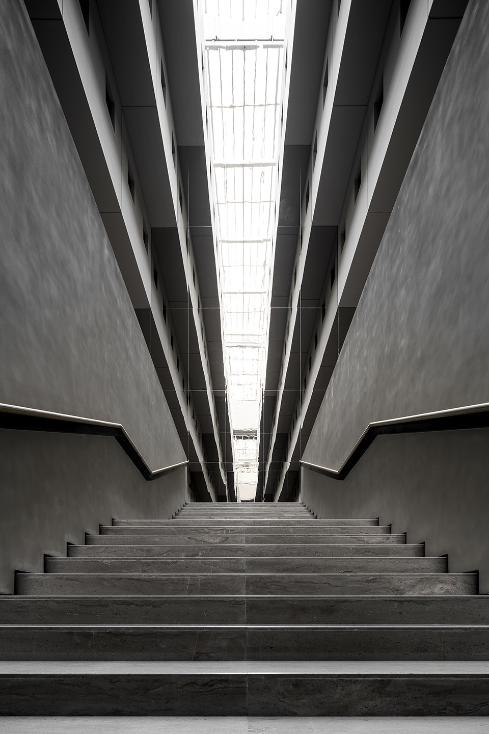 Shuiguo Tangquan Xintiandi Hangzhou by DJX Design